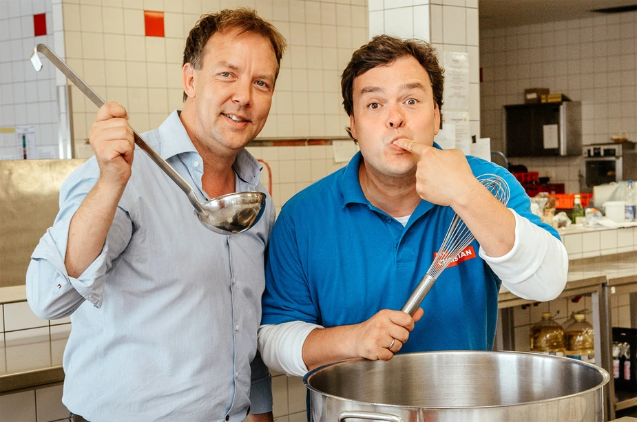 leckerlogisch.: Mirko Mann und Christian Bahrmann kochen leckere und gesunde Gerichte © Optimahl Catering. 