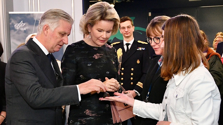 König Philippe von Belgien und Königin Mathilde beim DLR in Berlin Adlershof © DLR