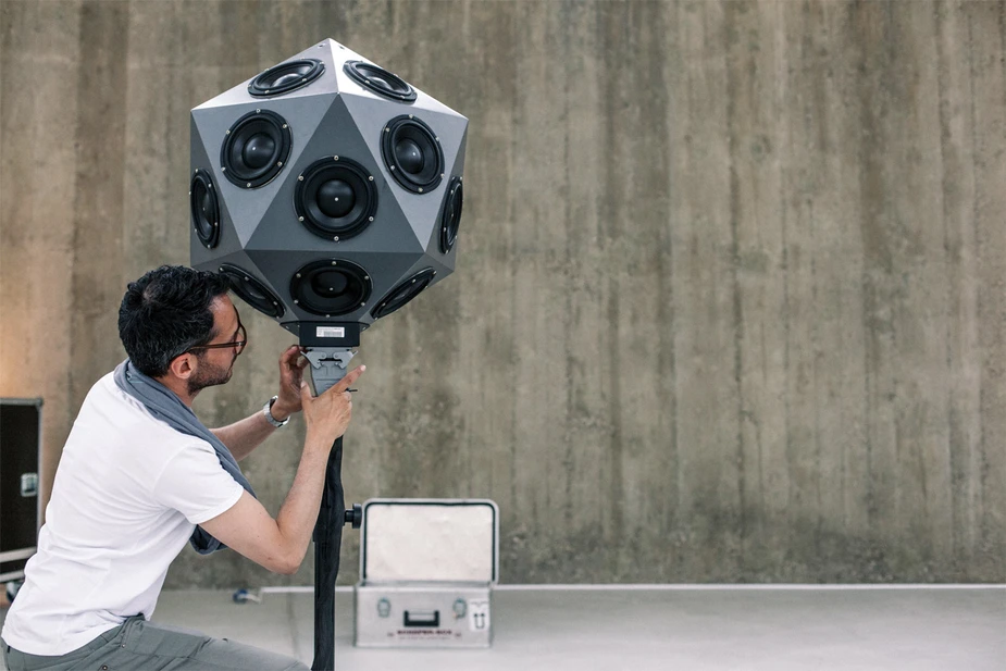 Gerriet K. Sharma is setting up the icosahedral loudspeaker, photo: Kristijan Smok (izlog)