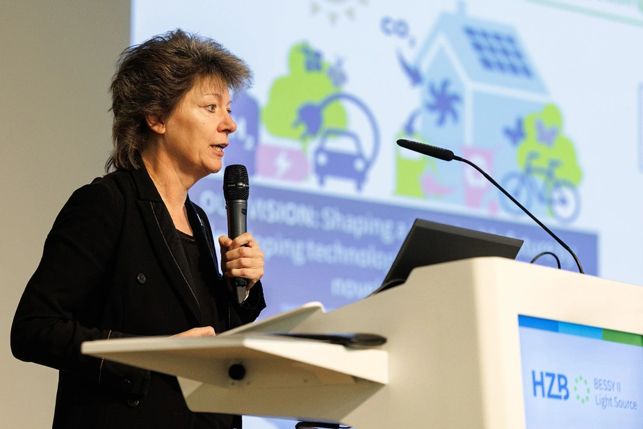 Antje Vollmer, BESSY II-Sprecherin und Projektleiterin des Projekts BESSY II+