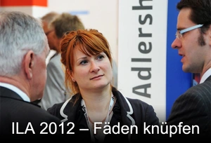 Am Messestand auf der ILA wirbt Sandra Chabrier für Adlershof. Bild: © Adlershof Journal