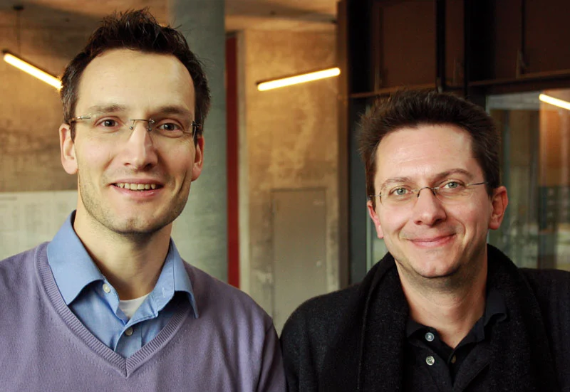 Prof. Stefan Hecht & Prof. Norbert Koch, Institute für Chemie und Physik der Humboldt-Universität zu Berlin. Bild:© Adlershof Special