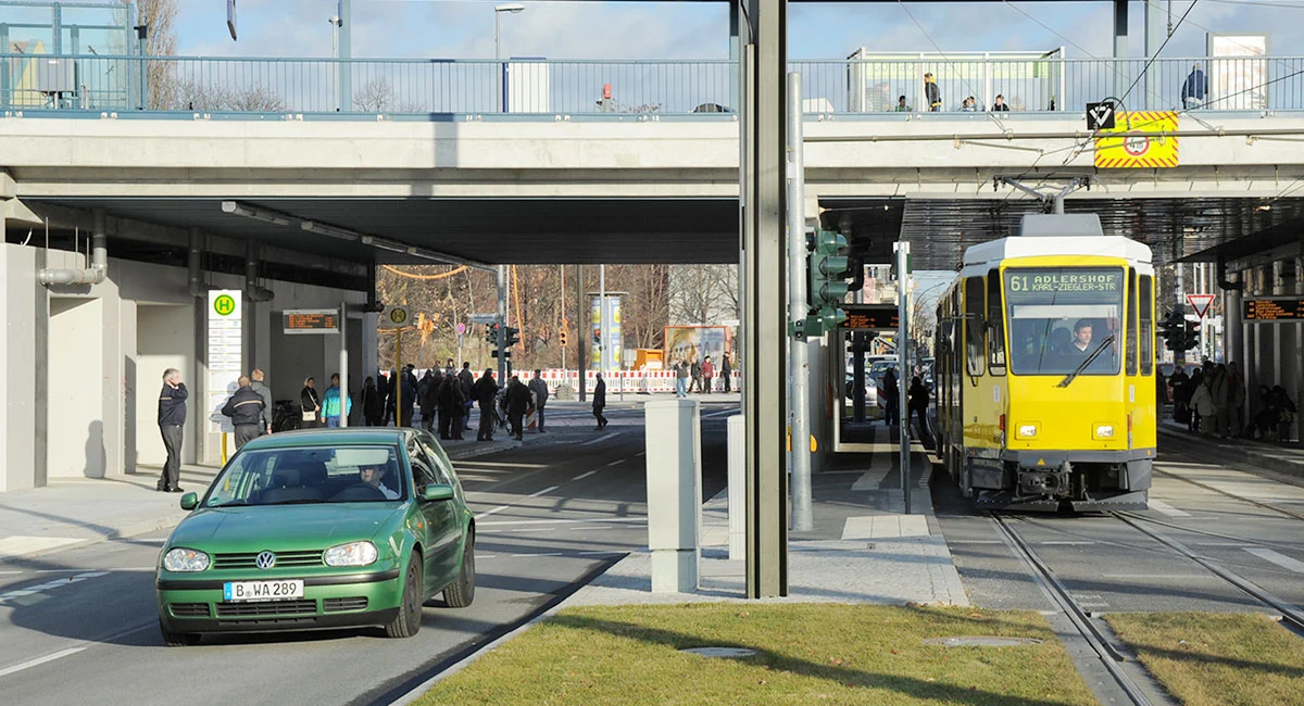 Adlergestell S-Bahn Haltestelle, Adlershof Bild: © WISTA Management GmbH