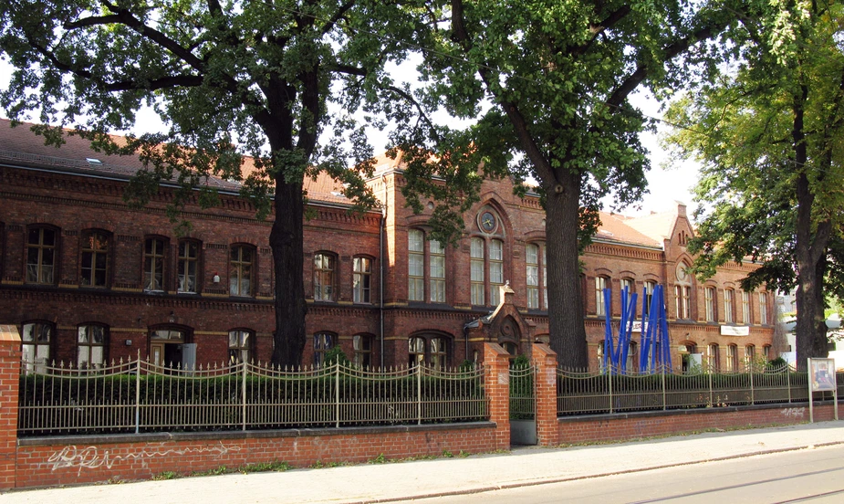 Kulturzentrum Alte Schule in Adlershof. Foto: Wikipedia / N8eule78 (CC BY-SA 3.0)