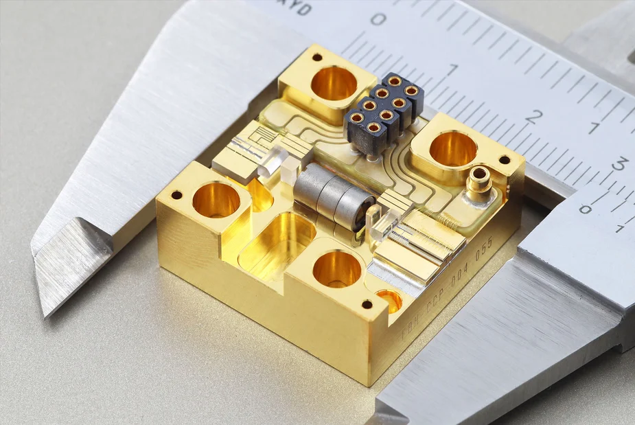 FBH - Miniaturized and robust pump laser module © FBH/P. Immerz