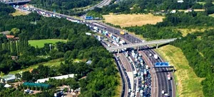 HD Traffic von TomTom warnt auch in Nebenstraßen vor stockendem Verkehr., Bild: © Adlershof Special