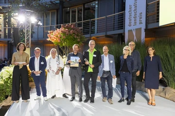 Menschengruppe bei der Preisverleihung
