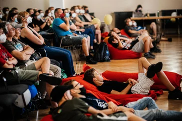 LNDW 2022 Adlershof, Zuschauer beim Science Slam © WISTA Management GmbH