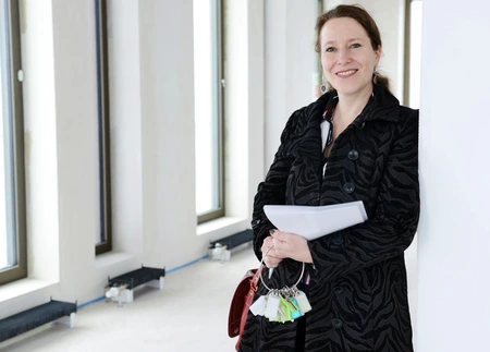 Sucht neue Mieter für den Air Campus: Eva Weiß.  Bild: © Adlershof Journal