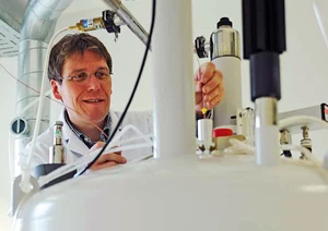In the Laboratory: Dr. Michael Maiwald, Head of Division Process Analytical Technology at BAM