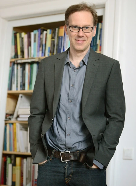 Finanzwissenschaftler Alex Stomper forscht an der Humboldt-Universität zu Berlin. Bild: © Adlershof Journal