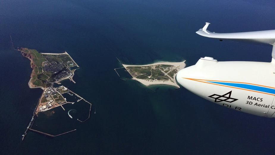 Die Insel Helgoland bietet aufgrund ihrer Vielfältigkeit in der Topographie und der Bebauungsstruktur auf kleinstem Raum ein optimales Testgebiet zur Validierung der verschiedenen Systeme. Quelle: DLR (CC-BY 3.0)