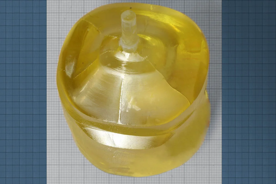 Halbisolierender β-Ga₂O₃-Einkristall mit einem Durchmesser von 2 Zoll © IKZ