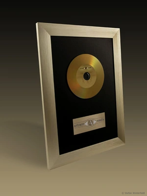 Goldene CD im Schallplatten-Design von artvent-media, Bild: artvent-media