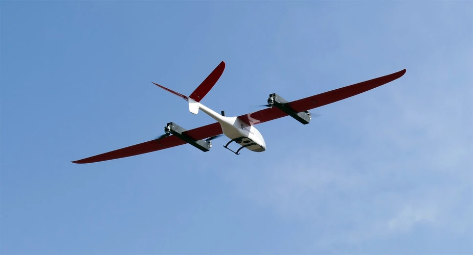 VTOL UAV von Germandrones mit MACS Luftbildkamerasystem. Quelle: DLR