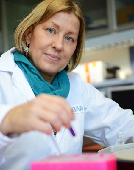 Ute Resch-Genger leitet bei der BAM den Fachbereich Biophotonik. Bild: © Adlershof Special