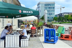 Lunch break at the sunny Forum in Berlin Adlershof