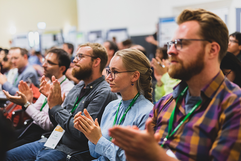 Audience during an oral presentation © PicoQuant